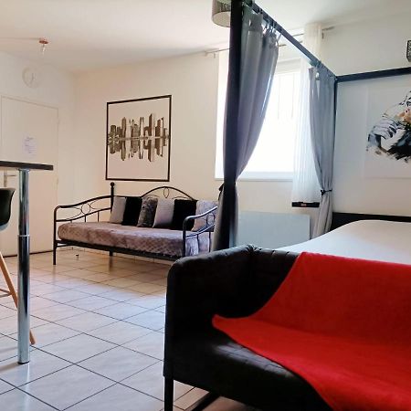 Charmant Studio Proximite Centre-Ville Et Gare Châlons-en-Champagne Dış mekan fotoğraf